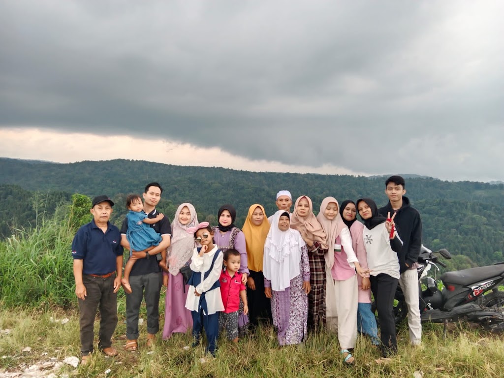 Wisata Bukit Lengkeng