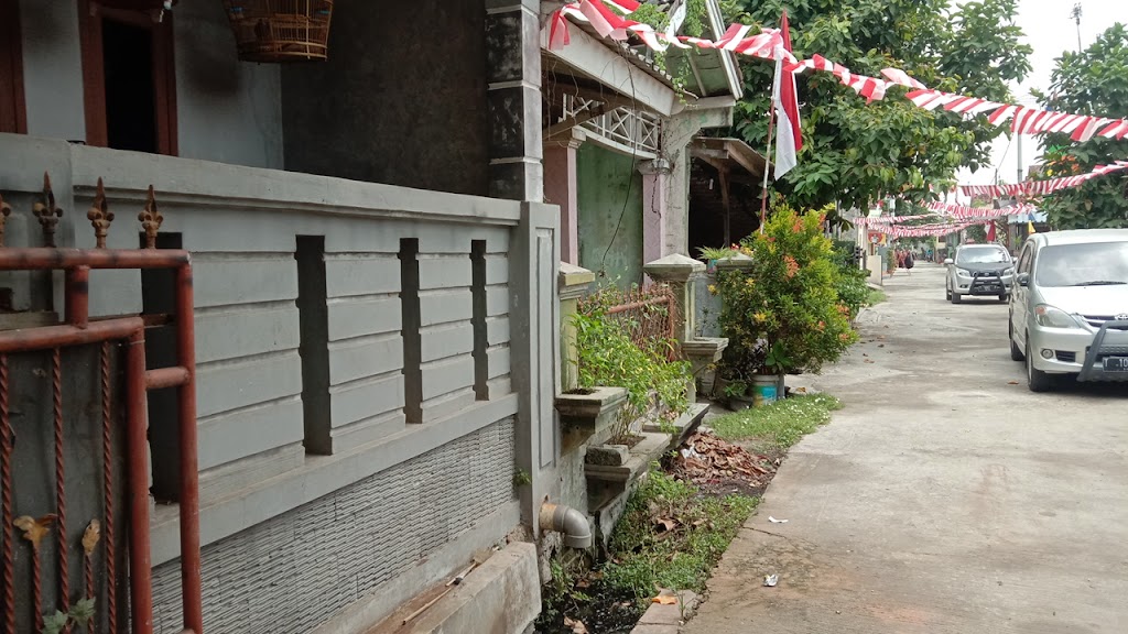 Bengkel las mas Tris. Rumah Ditapratama