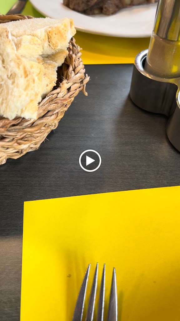 Restaurant El Sorrall — Videos