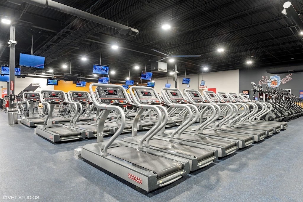  Crunch Fitness - Lawrence