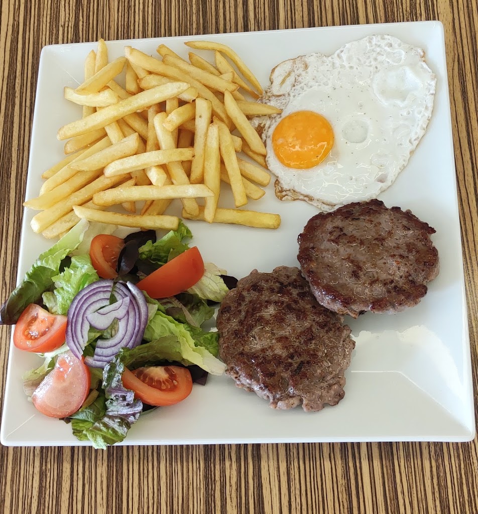 Bar Manhattan — Comida y bebida
