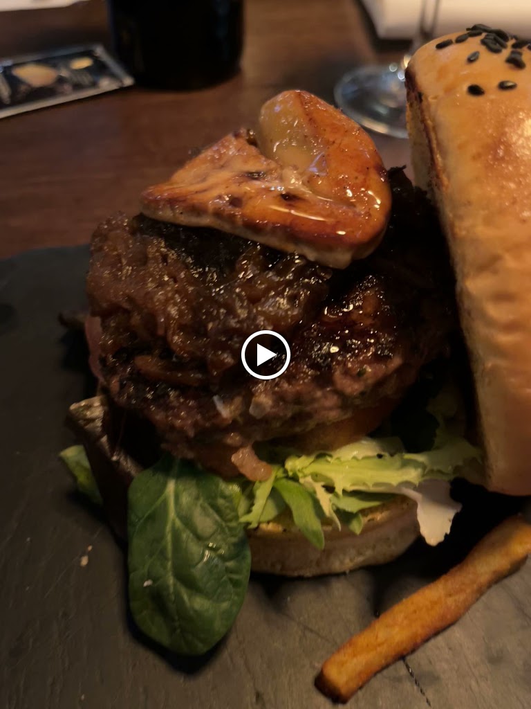 Restaurante Hipodromo London Pub — Videos