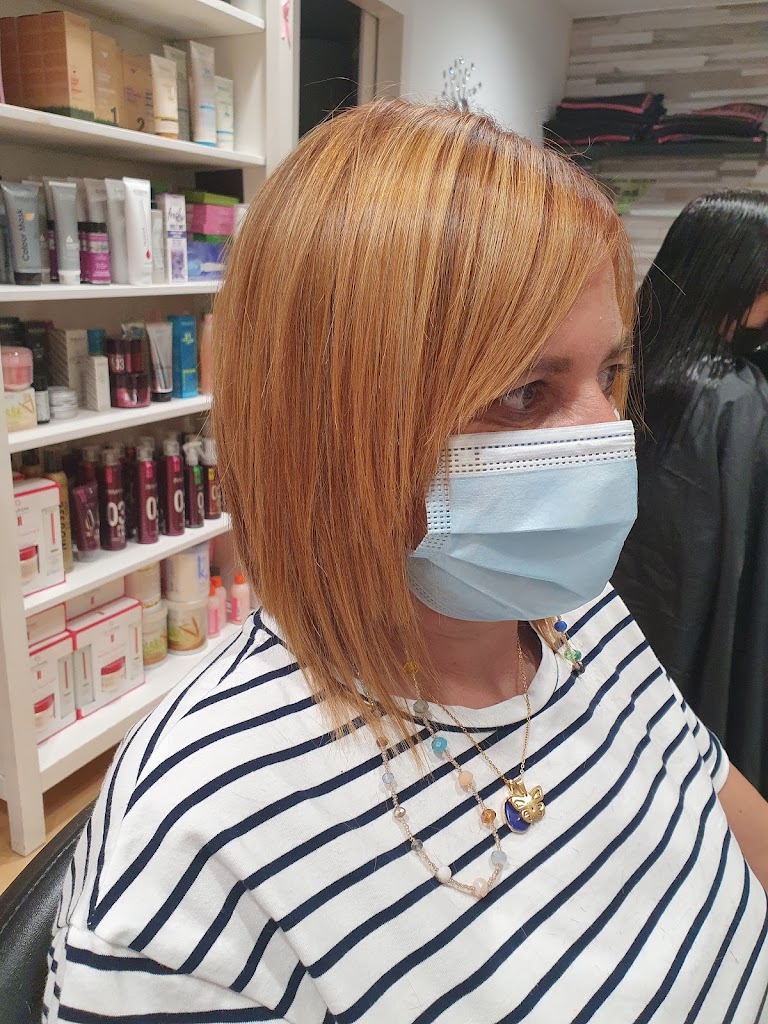 Dolors Jimenez | Peluqueria Granollers — Del propietario
