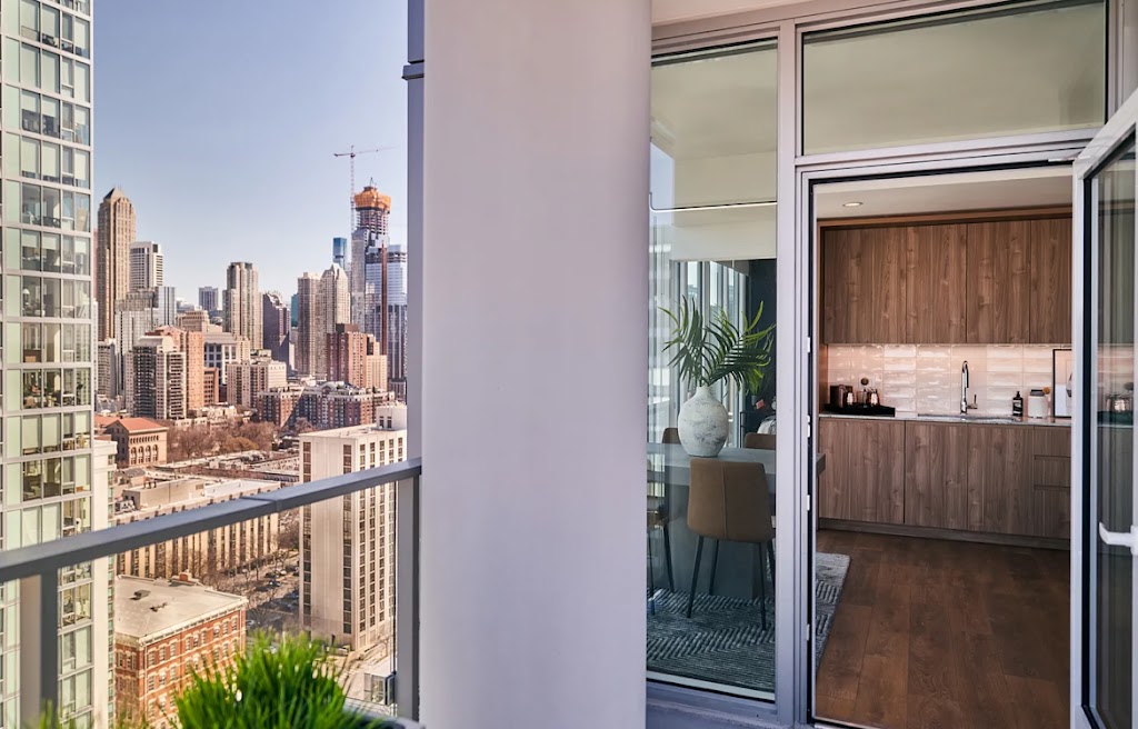 Domu Chicago Apartments