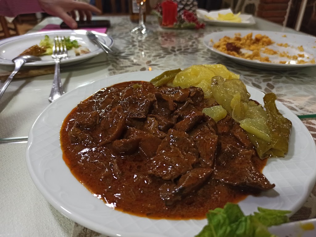 Cafe Bar Los Faroles — Comida y bebida