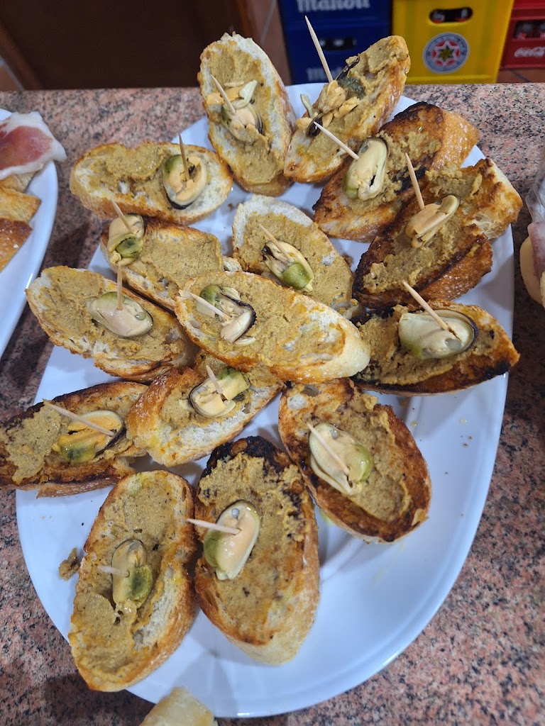Bar Daniela — Comida y bebida