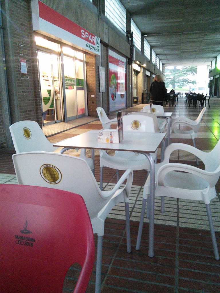 Black & Roll Cafe — Ambiente