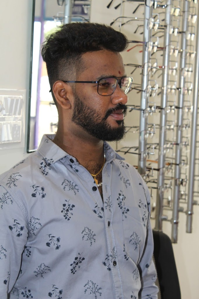 Rajesh Eye Hospital Run By Dr Dodda Rajesh Eye Care Services Pvt Ltd Retina And Surgical Center