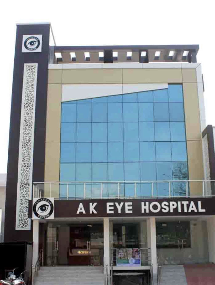 Ak Eye Hospital Lasik Eye Surgery In Bareilly Cataract Surgery Retina Specialist Eye Hospital In Bareilly