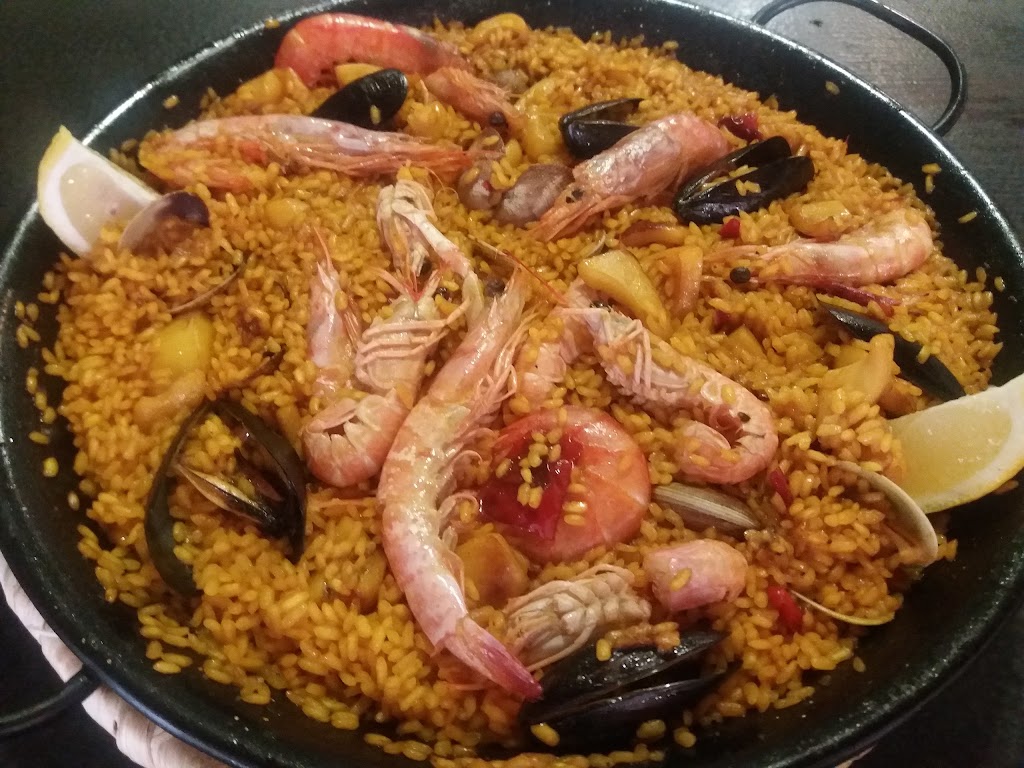 Restaurante Evora — Comida y bebida