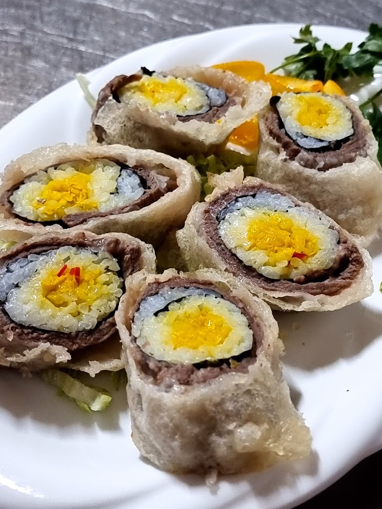 Restaurante Asiatico Wang — Comida y bebida