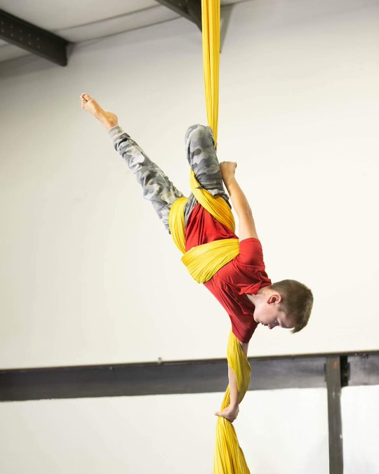  Cirque, Tumble, Cheer