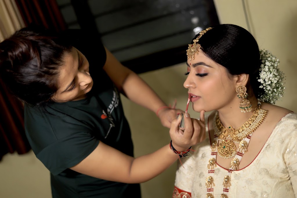 Dharmi Makeup Studio Best Makeup Artist Studio In Surat