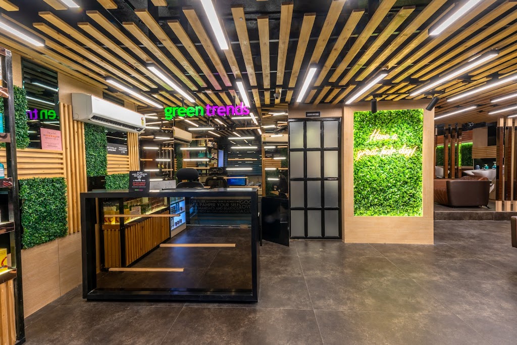 Green Trends Unisex Salon Serilingampalle Hyderabad
