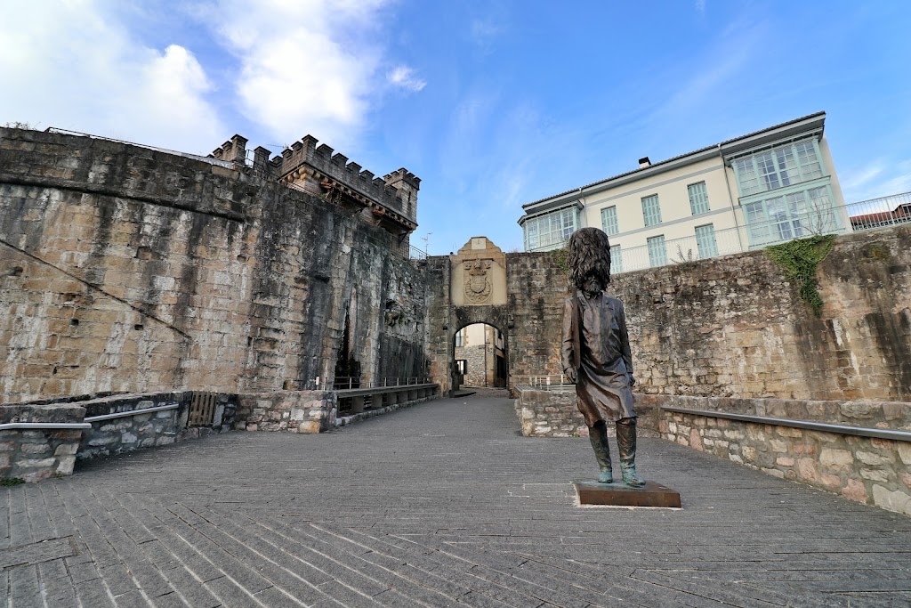 Hatxeroa (Lourdes Umerez, 2011)