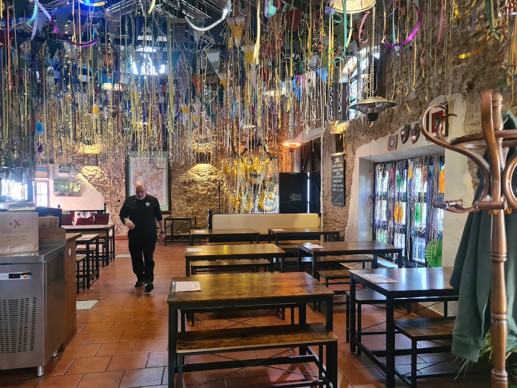 CASA MANOLO Pena El Chusco. — Ambiente