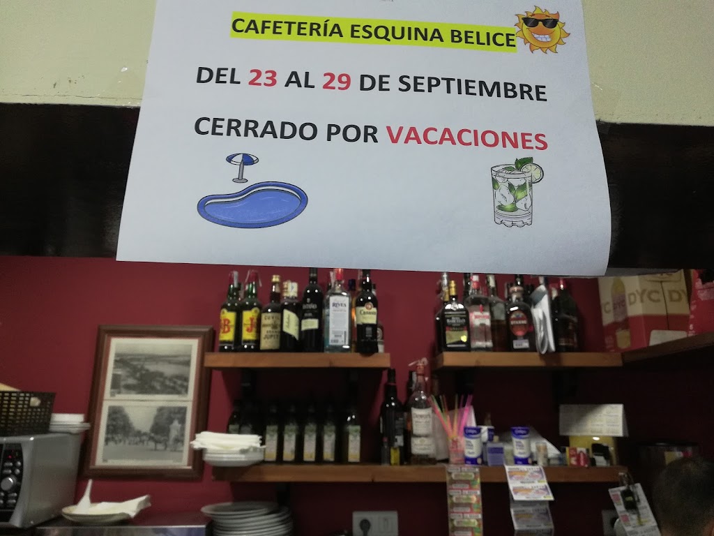 Cafeteria Bar La Esquina Belice — Ambiente