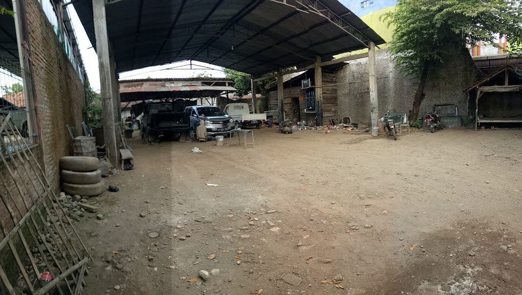 BENGKEL KAROSERI YONO TAYU