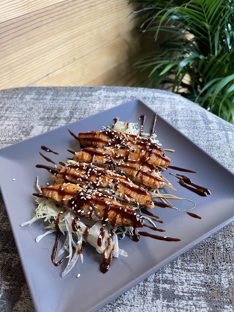 Restaurante Nagoya — Comida y bebida