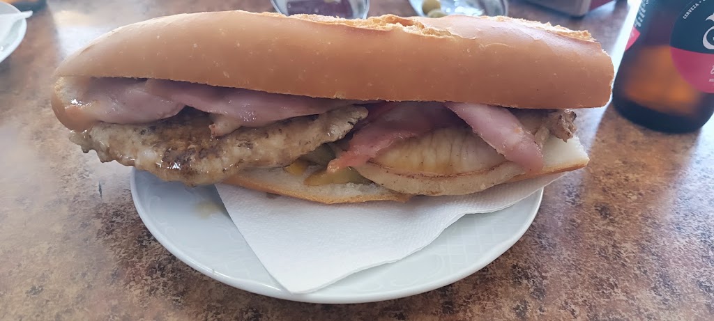 Bar Ivan — Comida y bebida