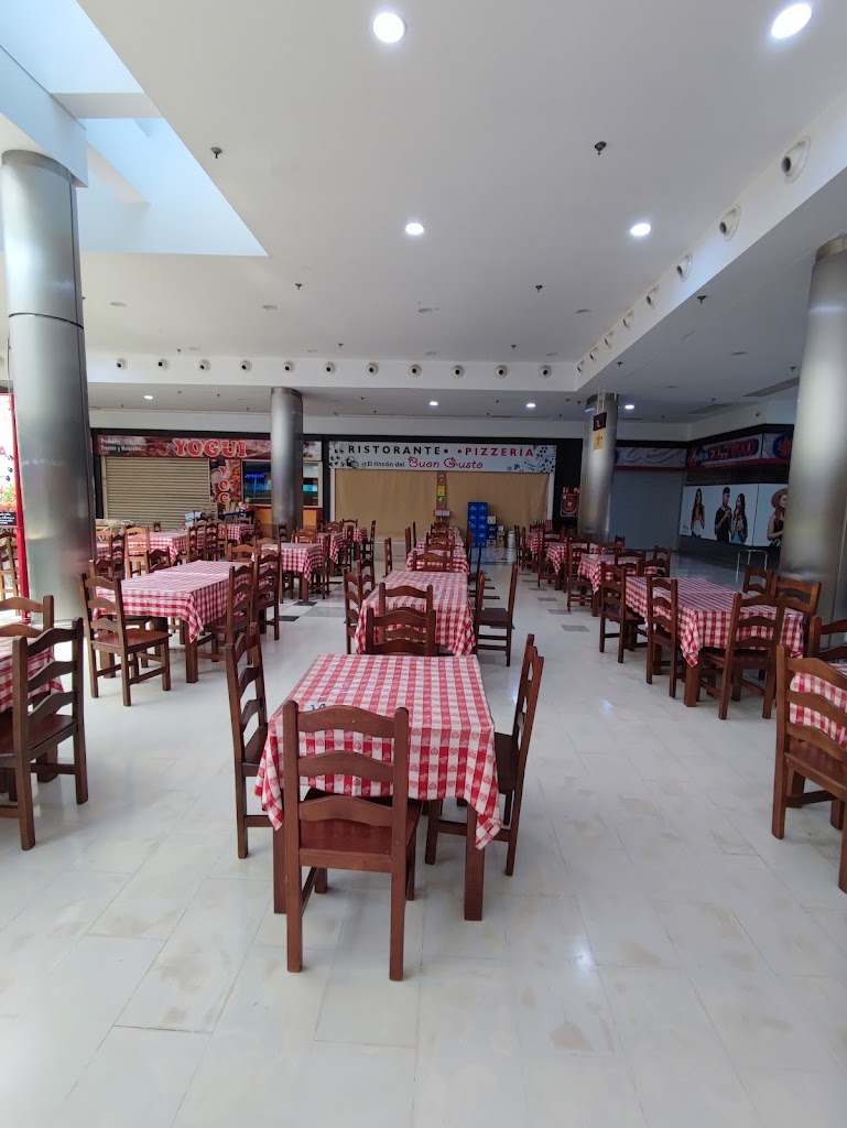 Restaurante y Pizzeria El Rincon del Buon Gusto — Ambiente