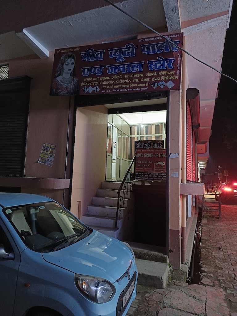 Meet Makeover Academy