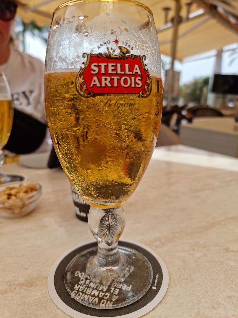Cafeteria Paraiso — Comida y bebida