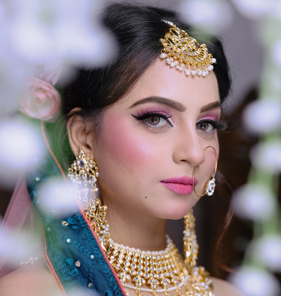 Ngm Luxuryunisex Salon And Academy