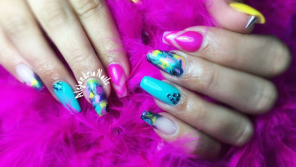 Alejandria Nails en Huelva peluqueria y estetica