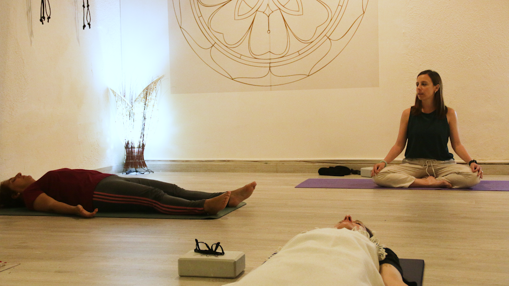 Tierra Crecimiento Personal — Yoga