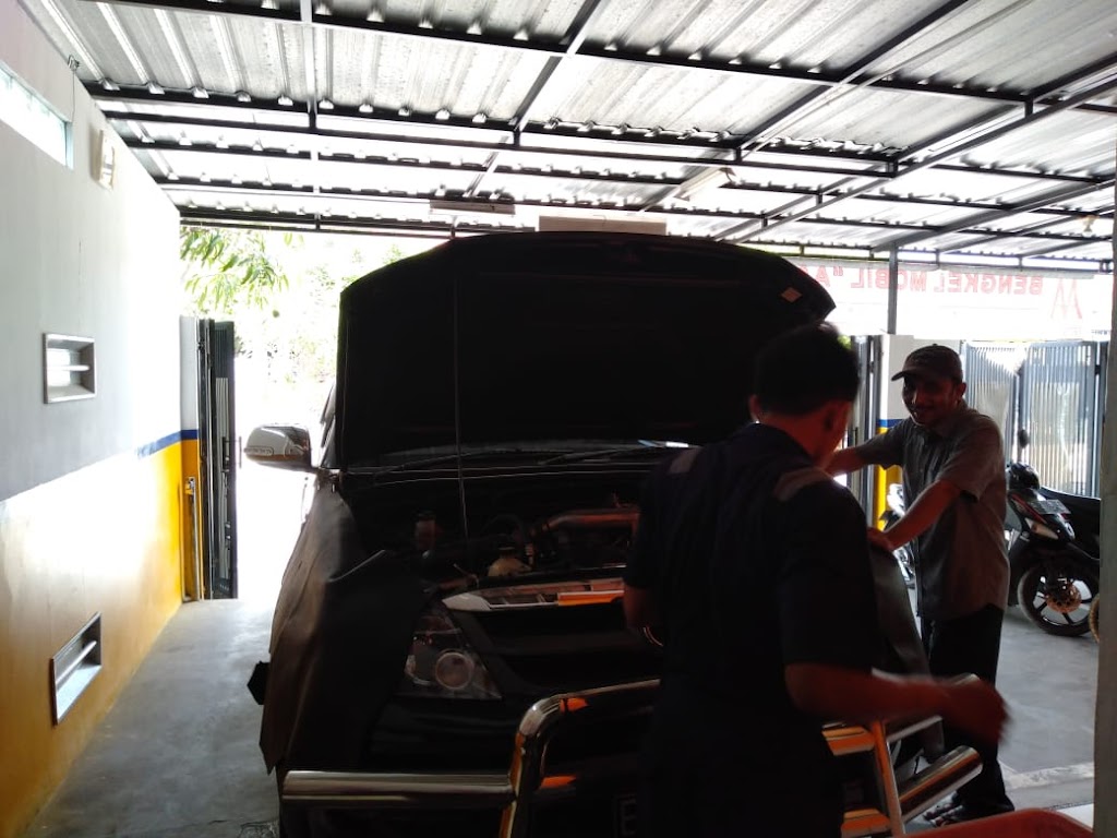 Bengkel Mobil "AA MOTOR"