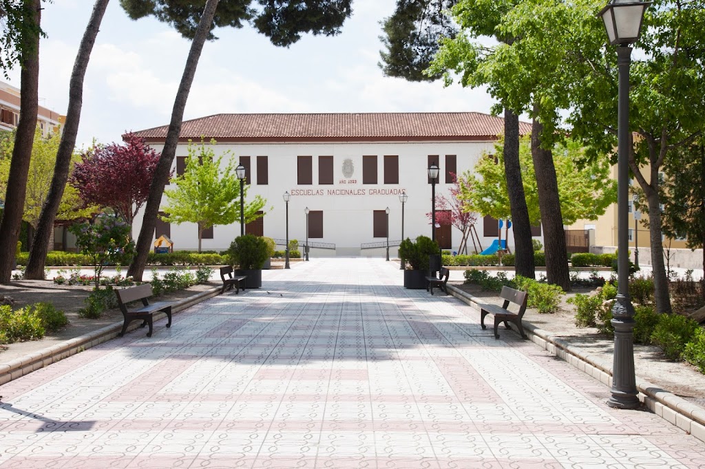 Centro Publico de Formacion de Personas Adultas Carles Salvador