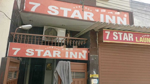 Oyo Flagship 804918 Hotel Chawla S 7 Star Inn
