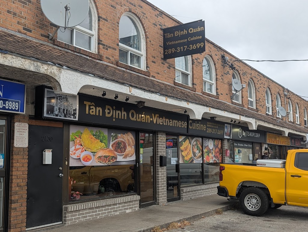 TÂN ĐỊNH QUÁN RESTAURANT