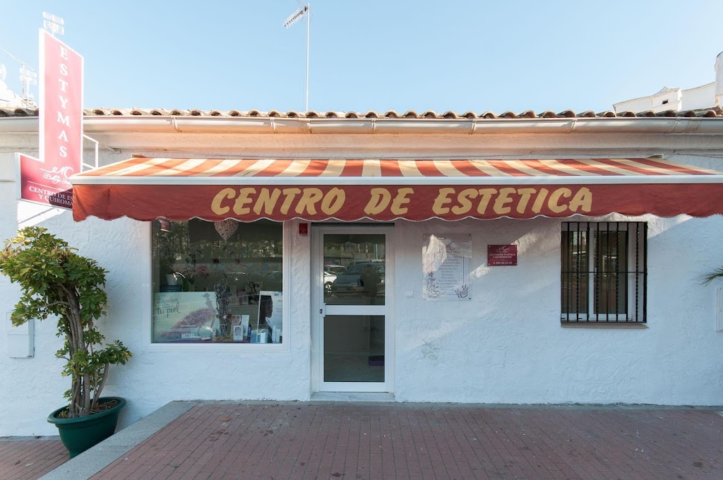 Estymas — Exterior