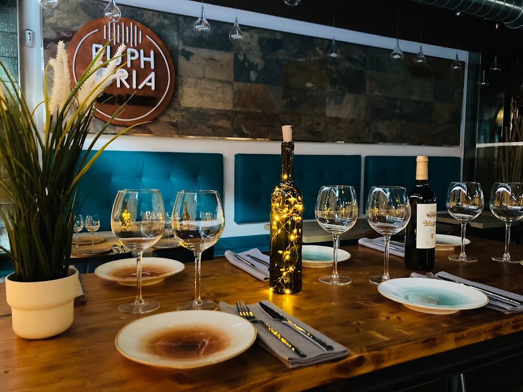 Euphoria Food & Drinks — Comida y bebida