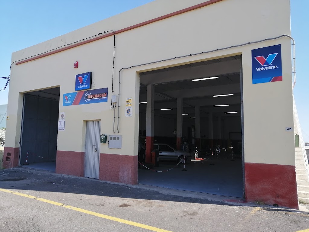 Neumacan Taller Guimar — Exterior