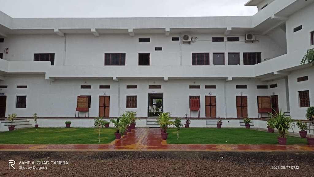Hotel Shayam Vatika