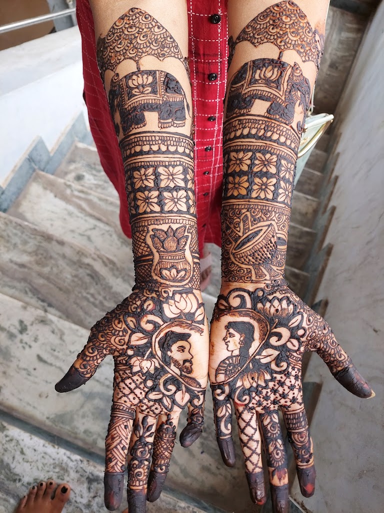 Apsaraas Beauty Parlour And Training Institute