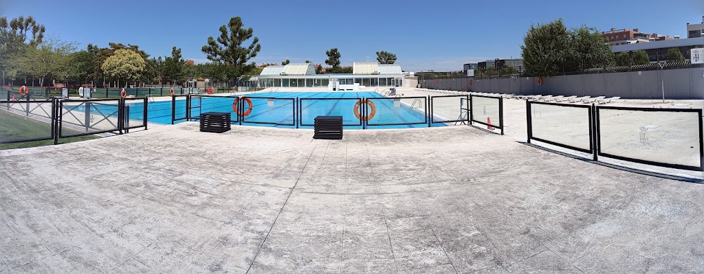 Piscina Municipal de Verano Joaquin Blume. — Del propietario
