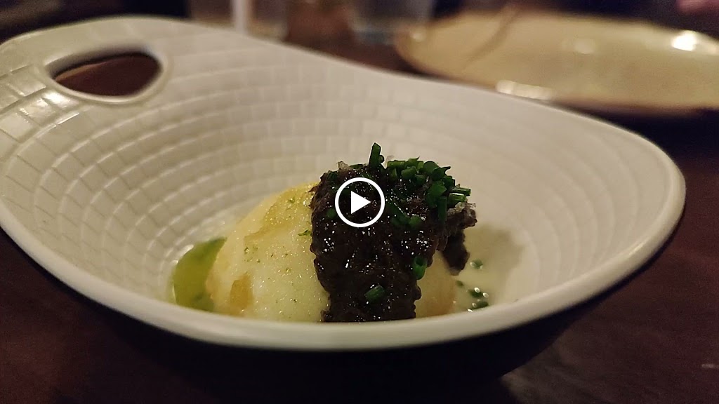 Restaurante Pintxaki — Videos