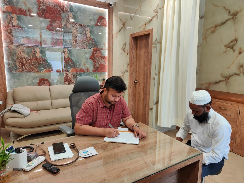 Dr. Dr S K K Malik Suryakiran Clinic Consultant Physician