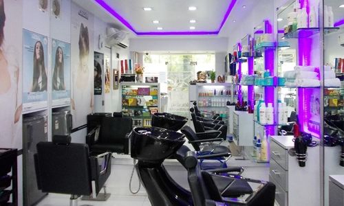Juuhi Hair Beauty Family Salon