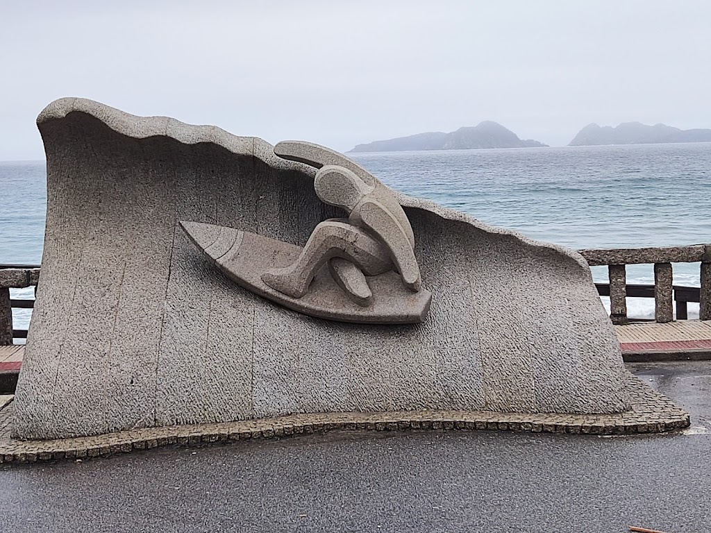 Monumento al surfista