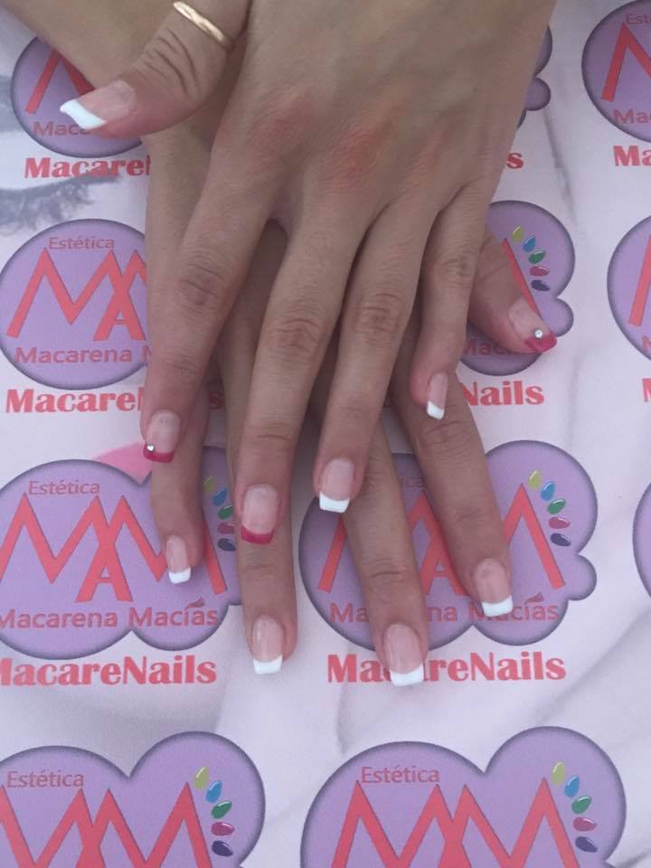 ESTETICA MACARENA MACIAS — Manicura
