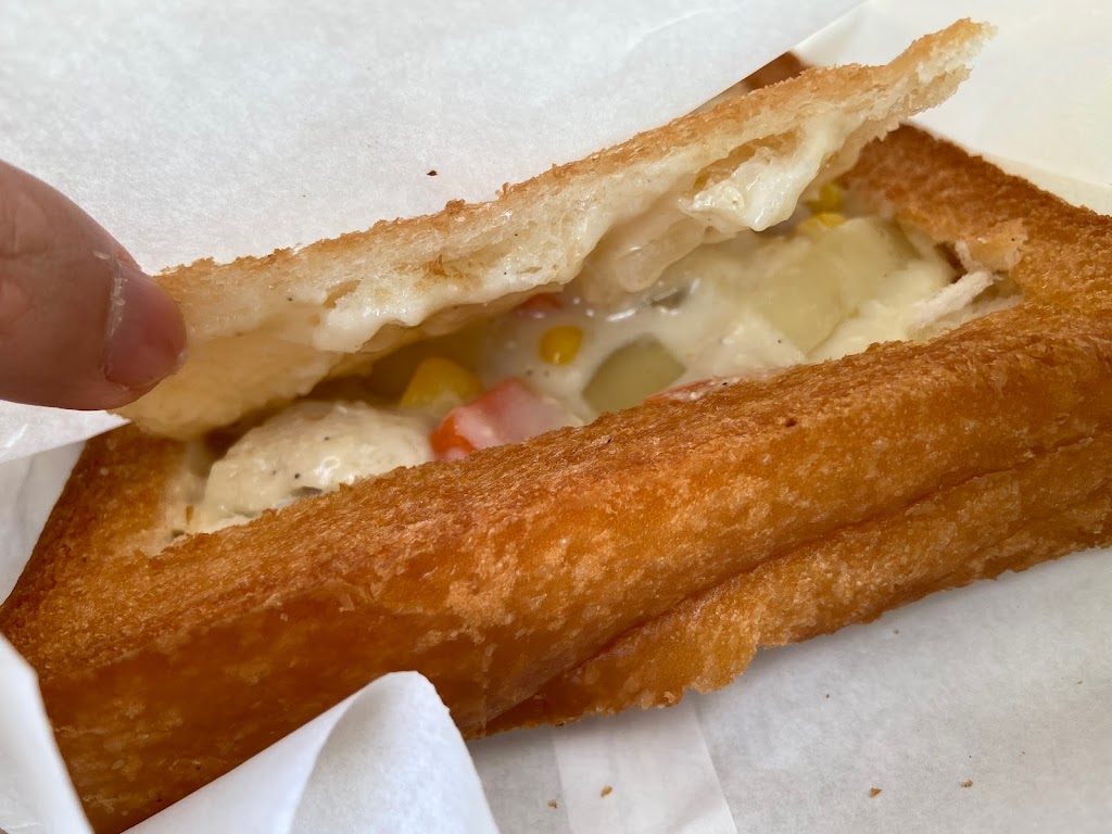 醬厚呷官財板 的照片