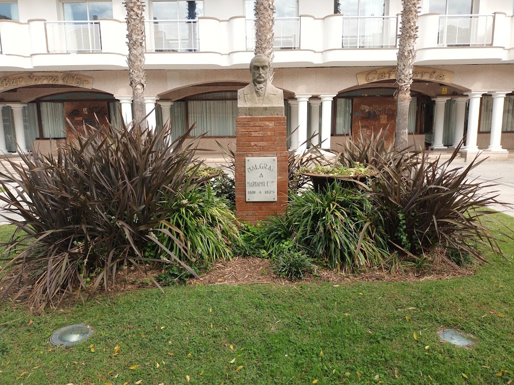 Monumento a Maria Cubi