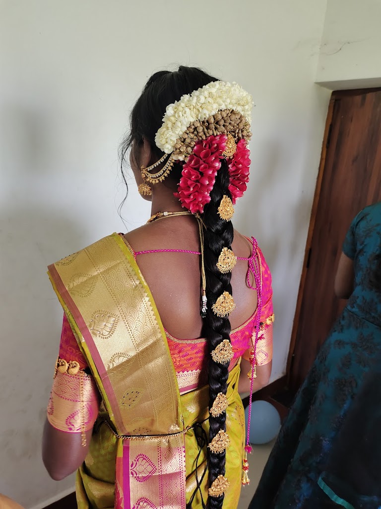 Harini Beauty Parlour And Tailoring