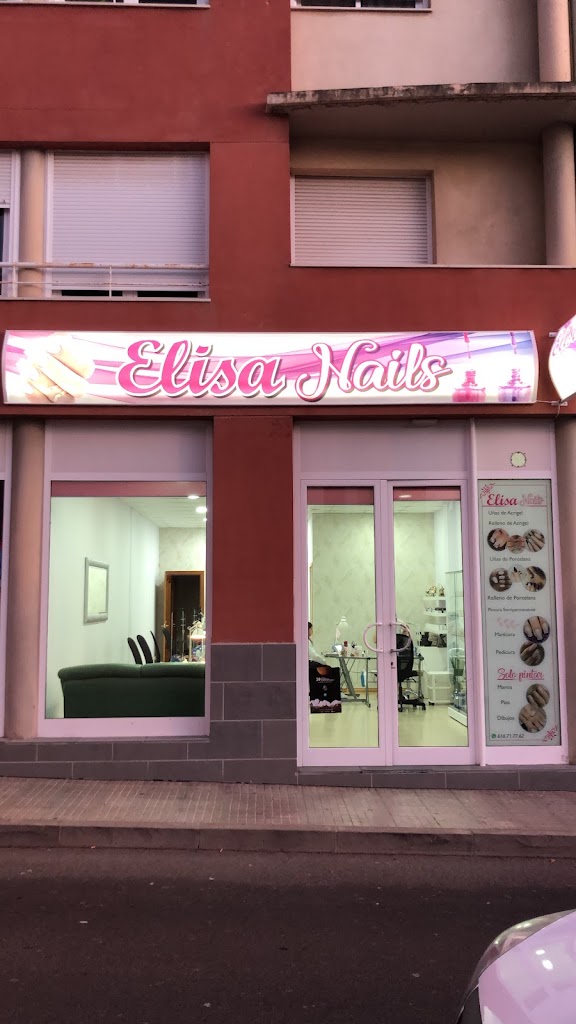 Elisa Nails — Exterior