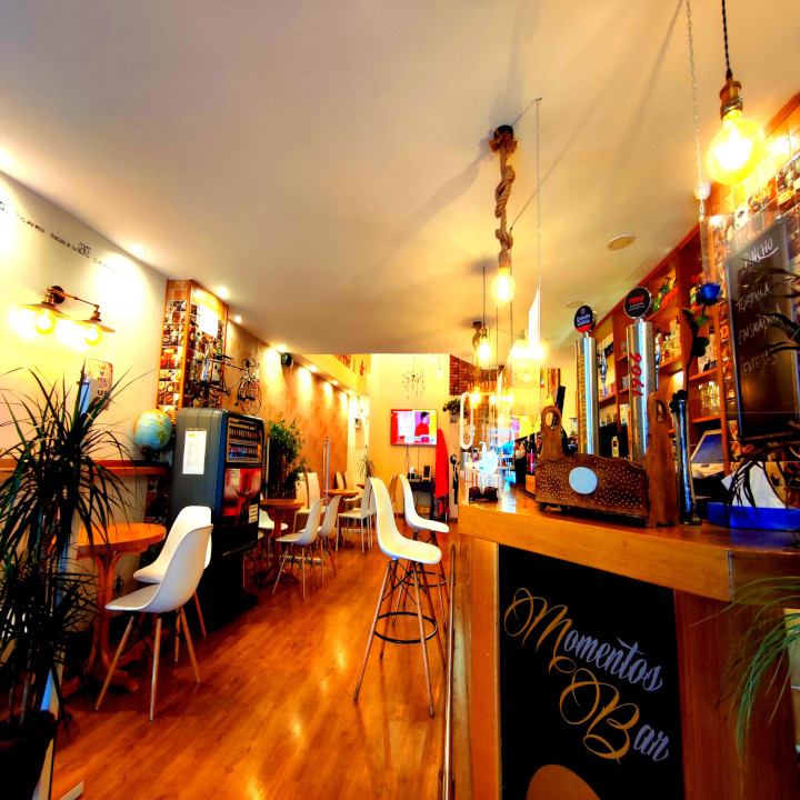 Momentos Bar